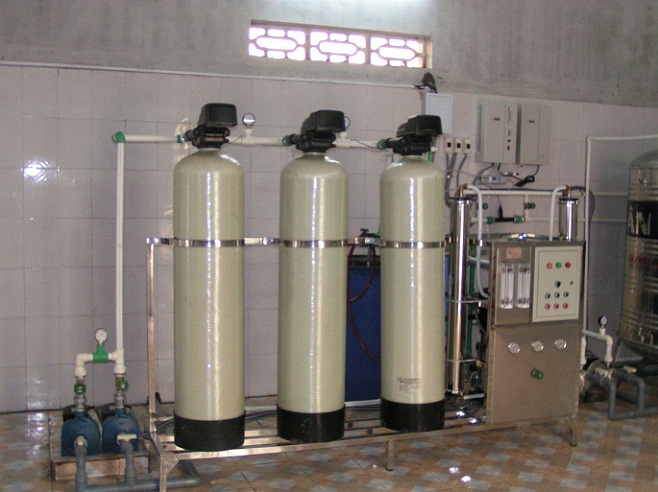 Xử lý nước tinh khiết dùng cho y tê - Công Ty TNHH Thương Mại Công Nghệ Trường Phát